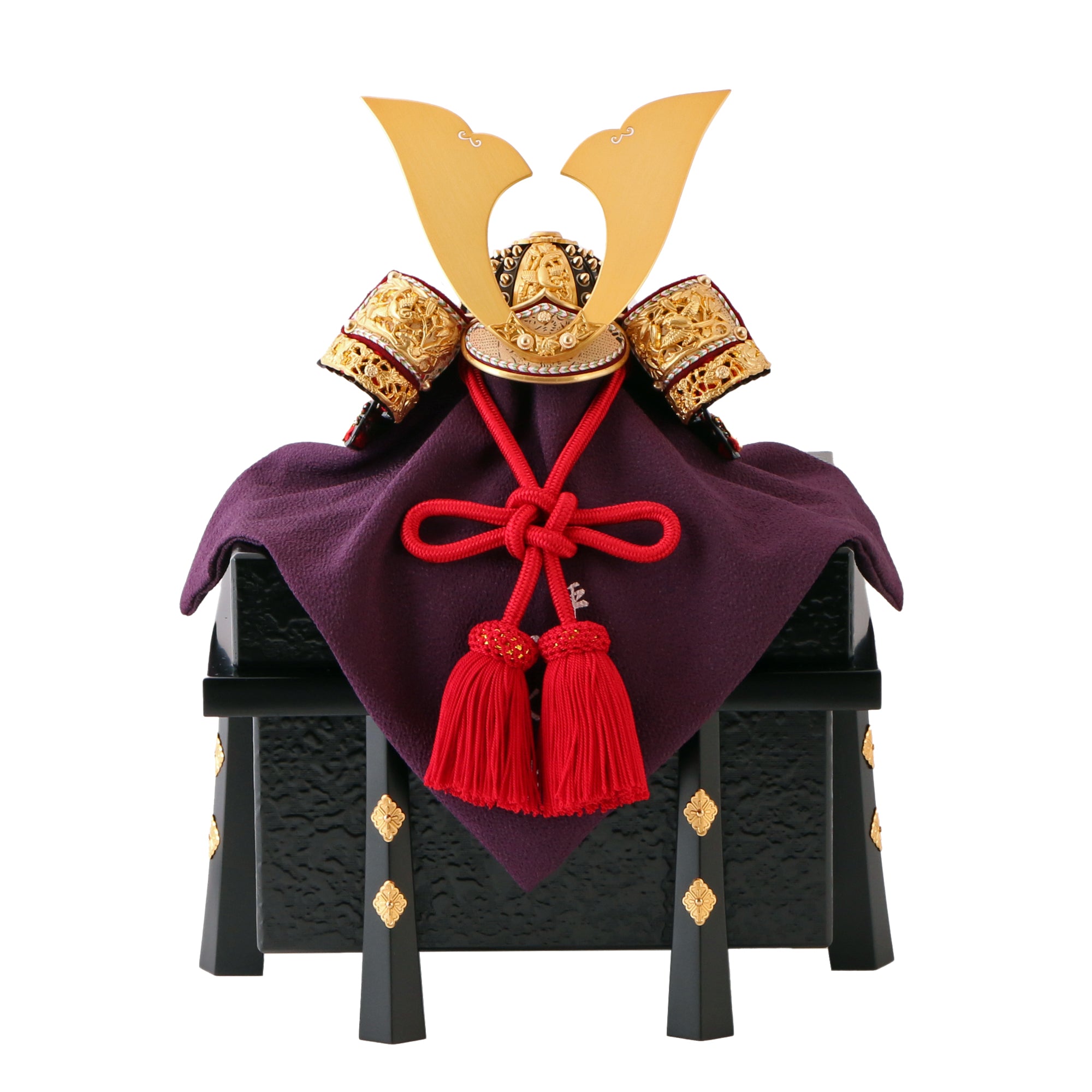 日本の伝統的な兜 黒と赤 飾兜 極上8号 黒小札 赤糸縅 竹雀錺 – 平安住一水｜京都甲冑